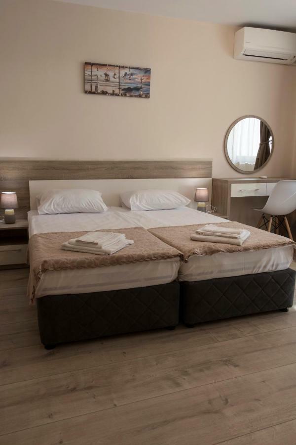 Margis Home Burgas Extérieur photo