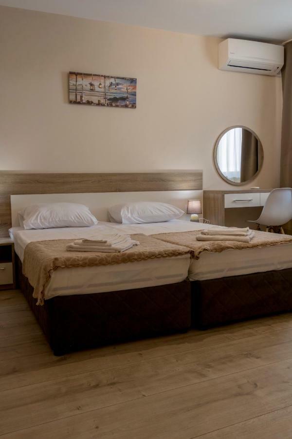Margis Home Burgas Extérieur photo